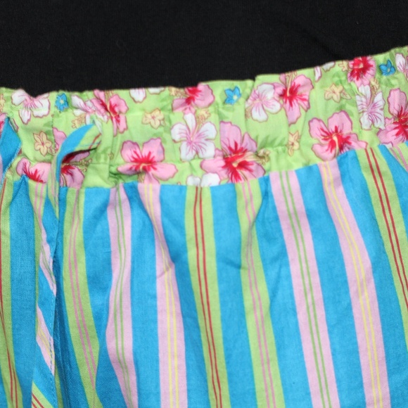 Secret Stripe Shorts (s) - Picture 3 of 9